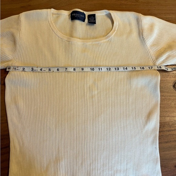 Hechter Ribbed Crop Top - Picture 6 of 8